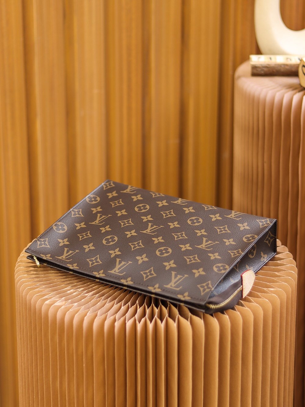 LV
