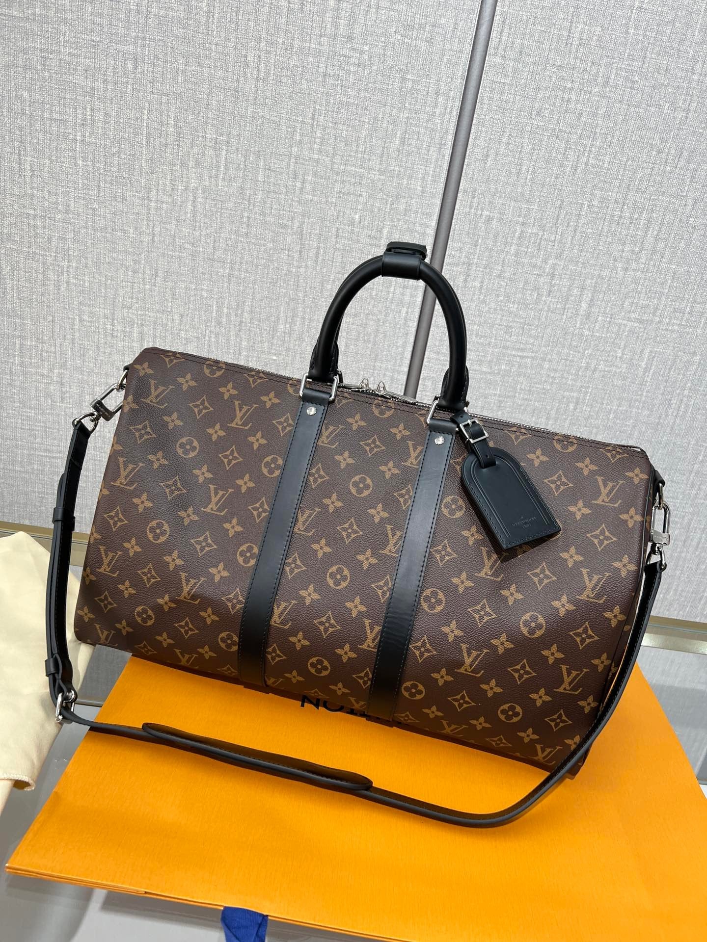 LV KEEPALL BANDOULIÈRE 45