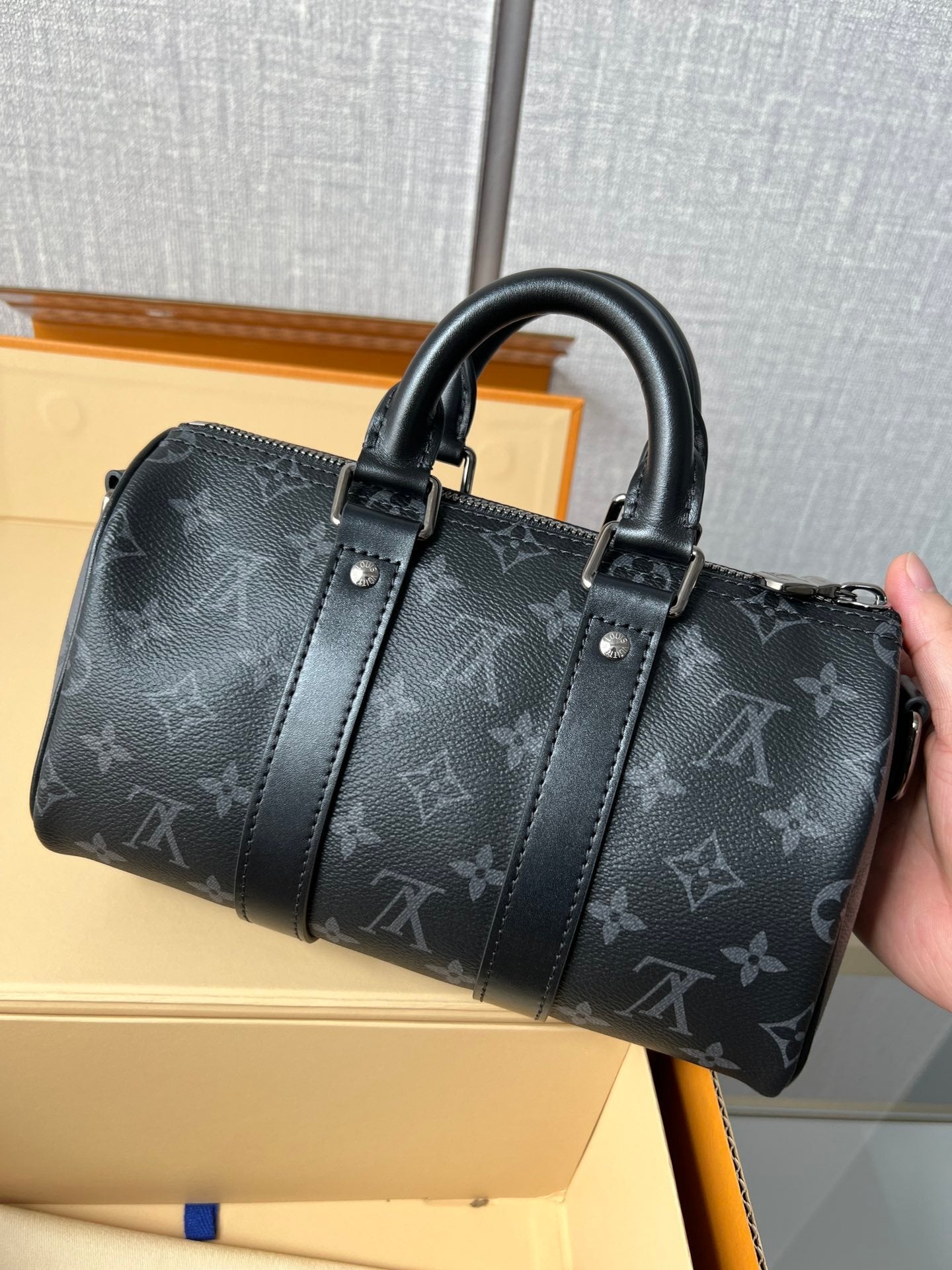 LV KEEPALL BANDOULIÈRE 25