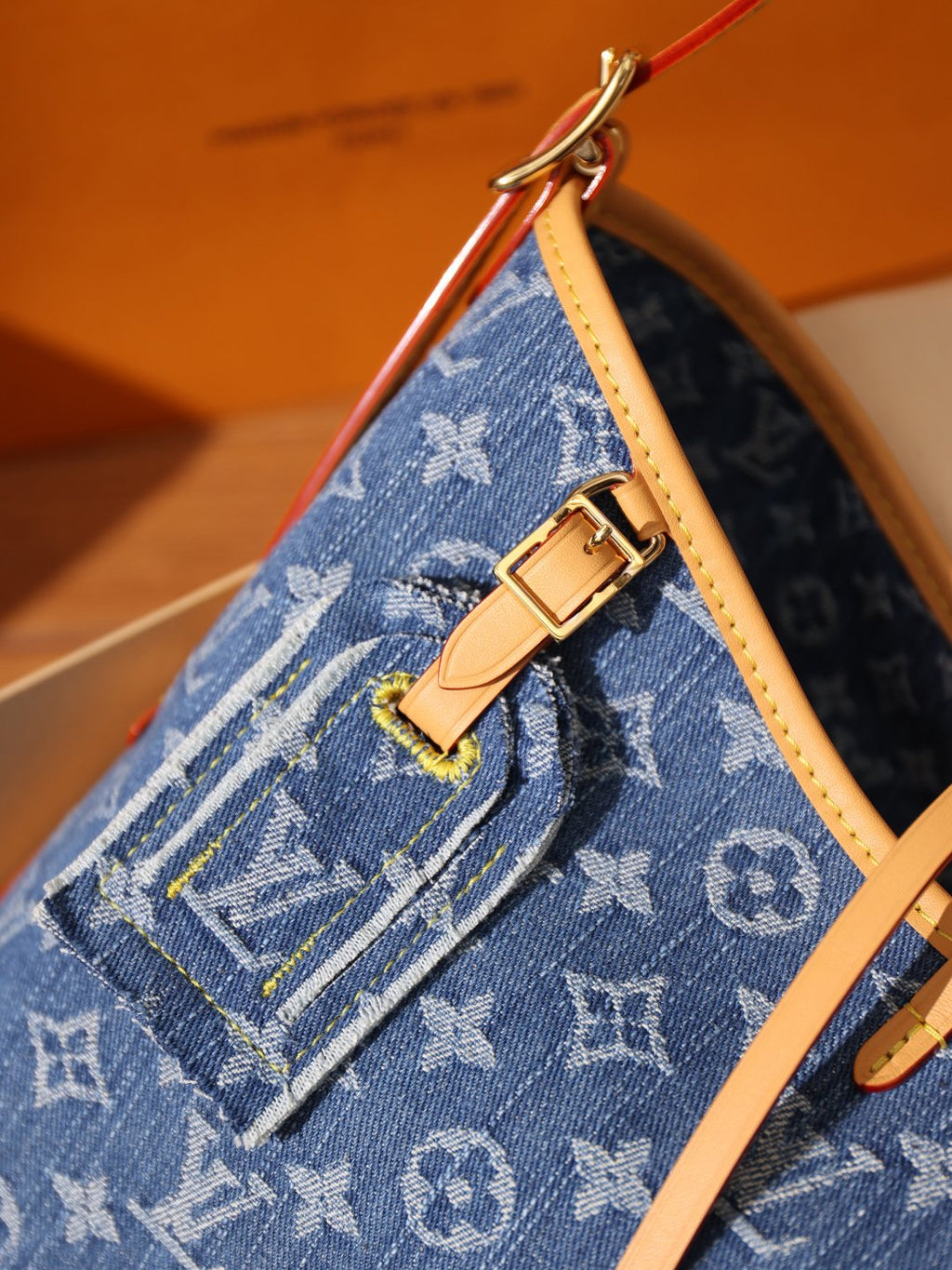 LV Carry all