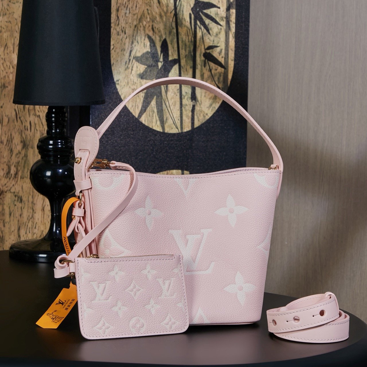 LV ALL IN BB