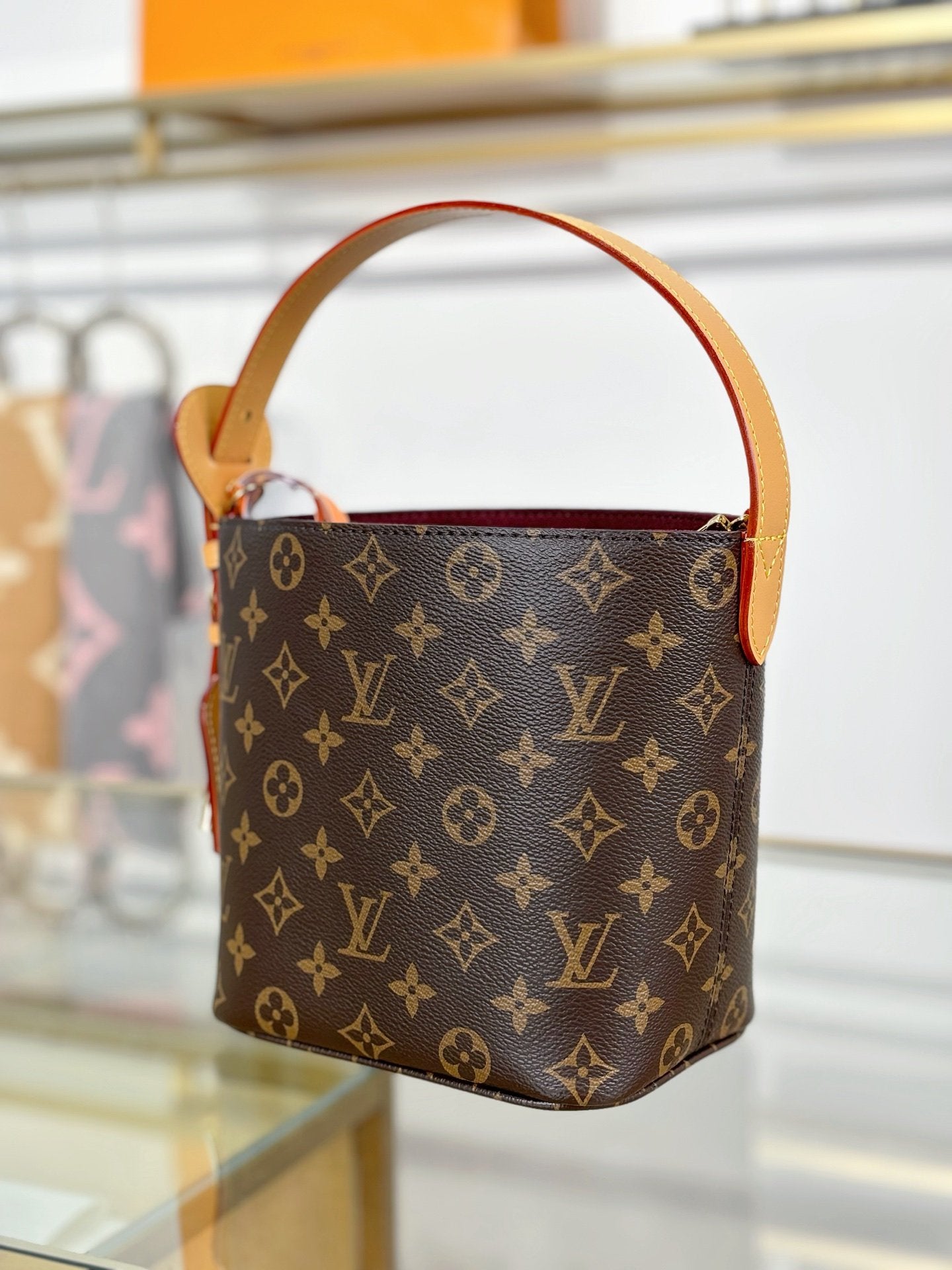 LV ALL IN BB
