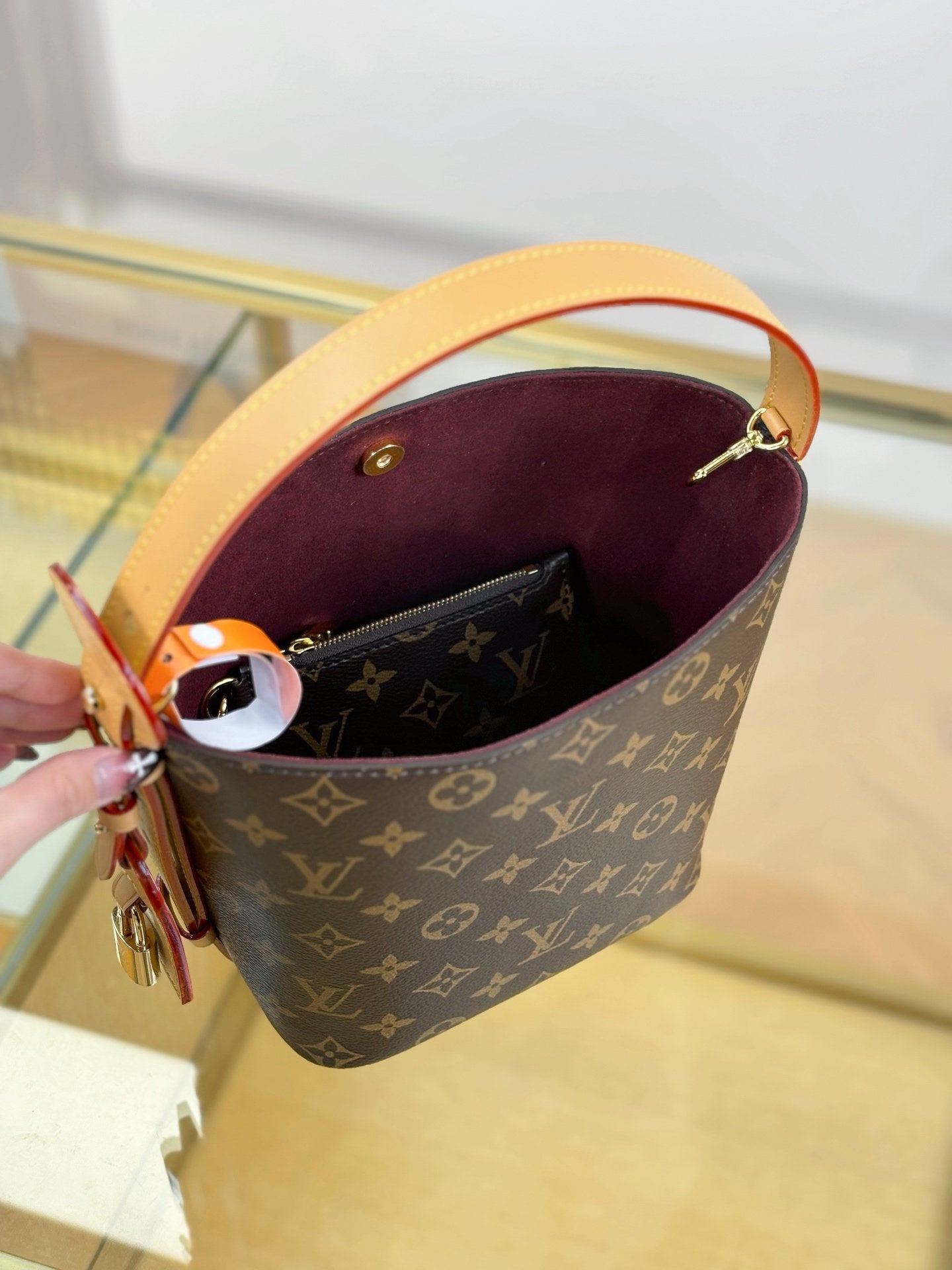 LV ALL IN BB