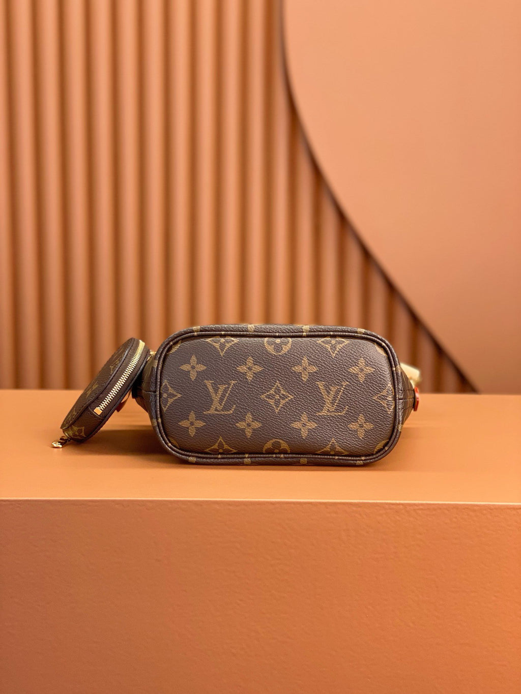 LV Neverfull BB
