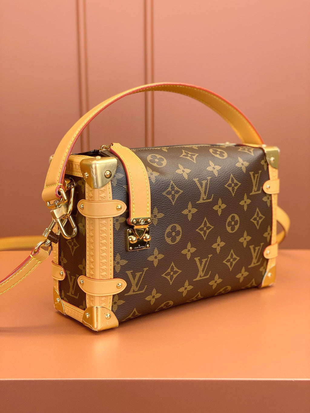 LV SIDE TRUNK