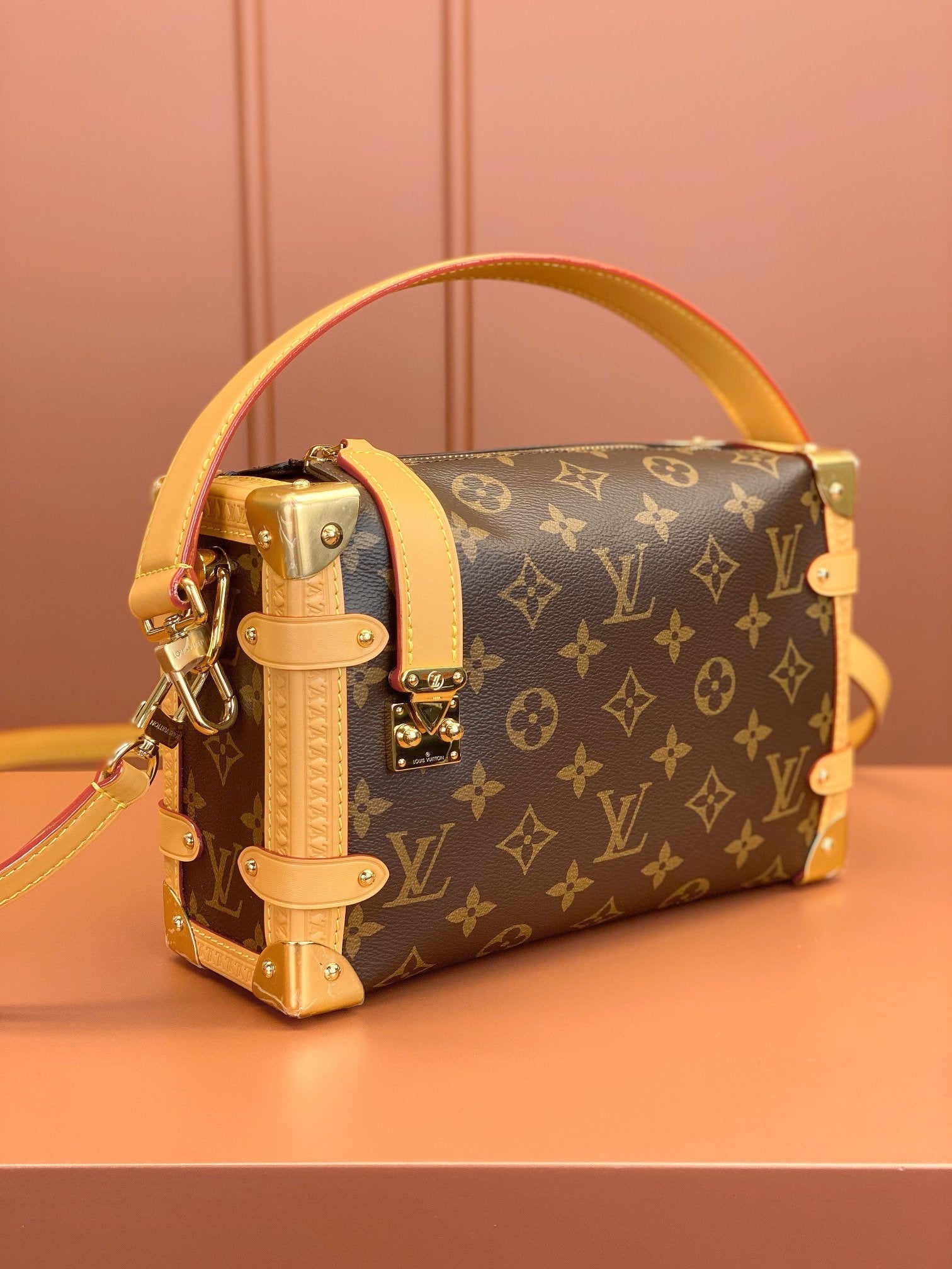 LV SIDE TRUNK