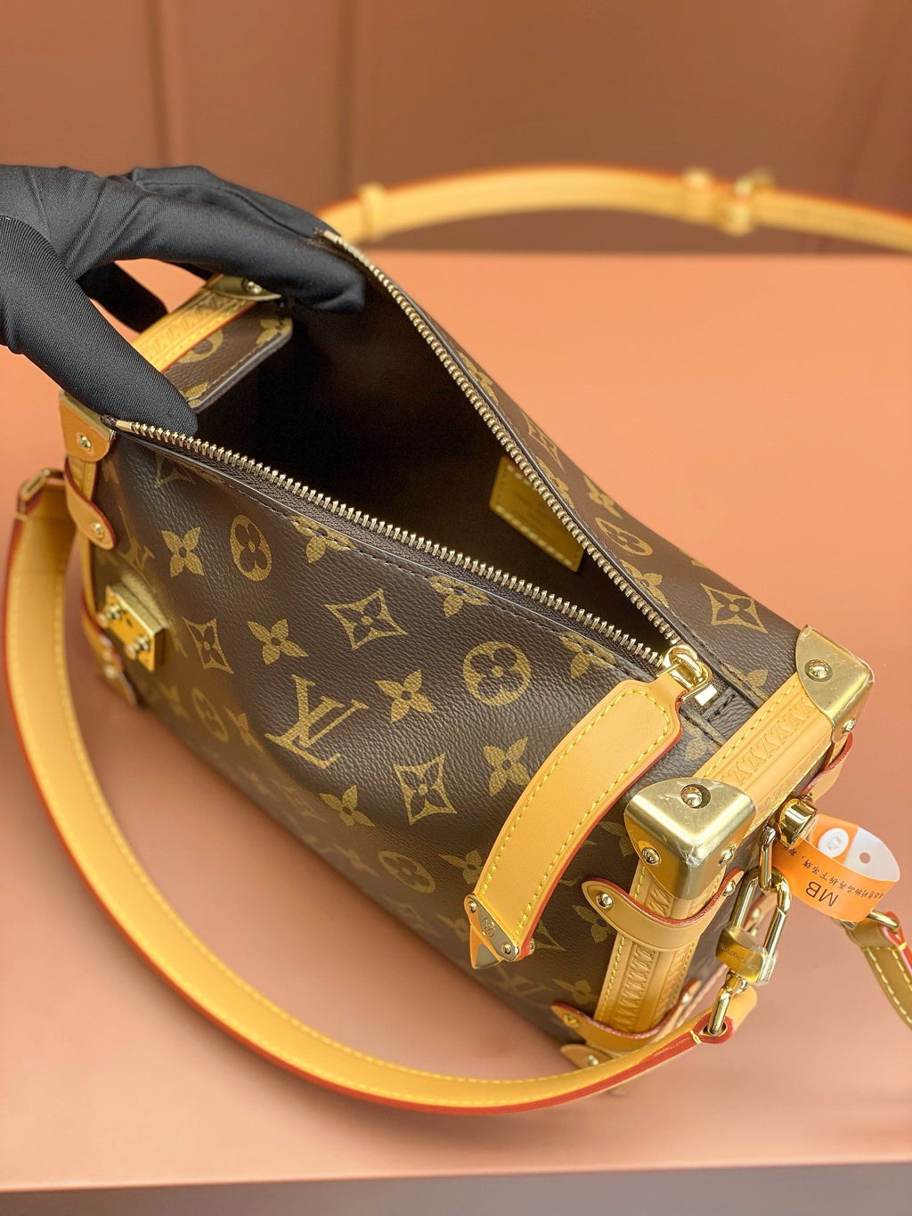 LV SIDE TRUNK