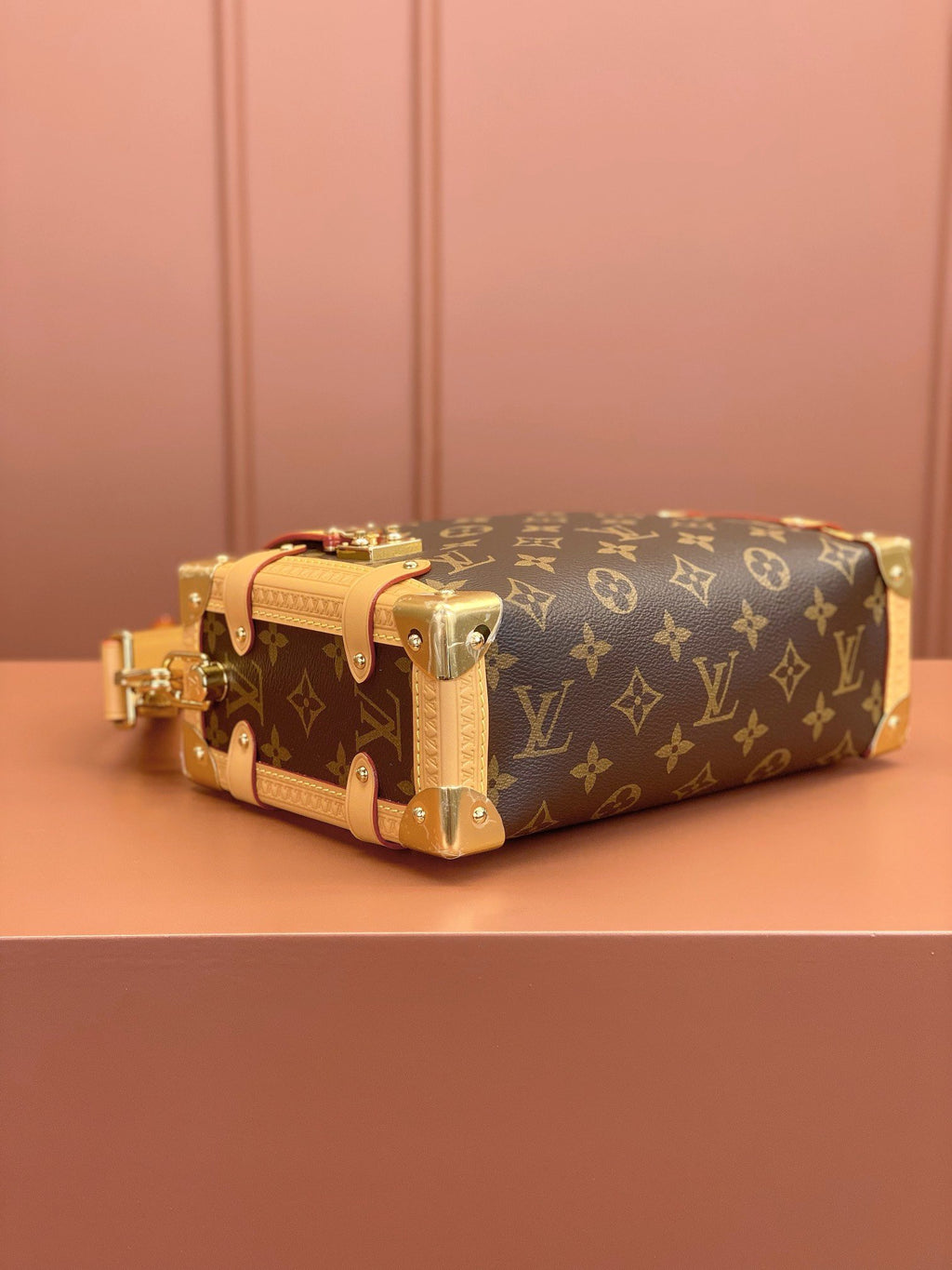 LV SIDE TRUNK