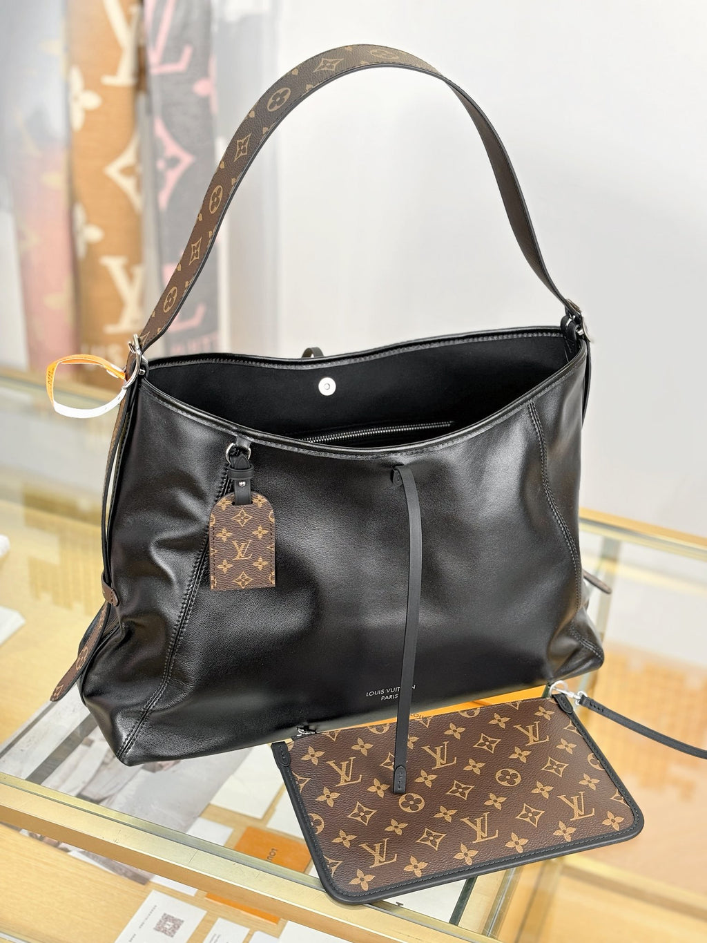 LV  Carry All Dark