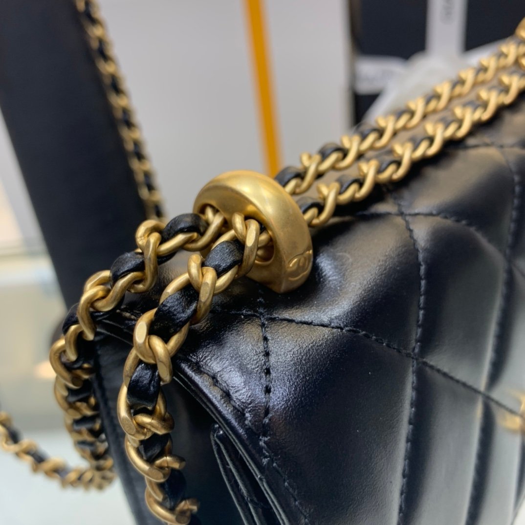 CHANEL 24C