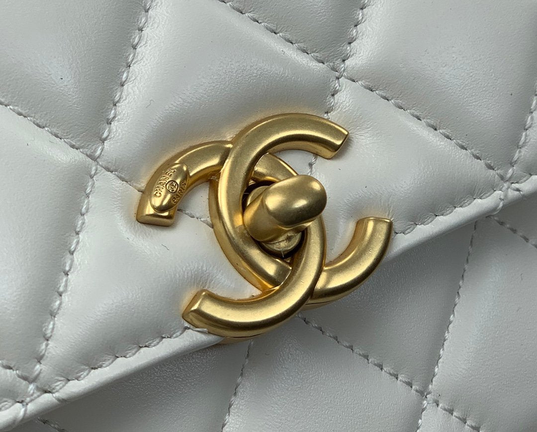CHANEL 24C