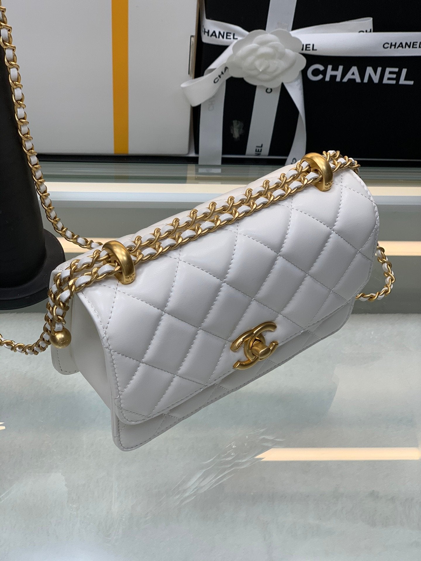 CHANEL 24C