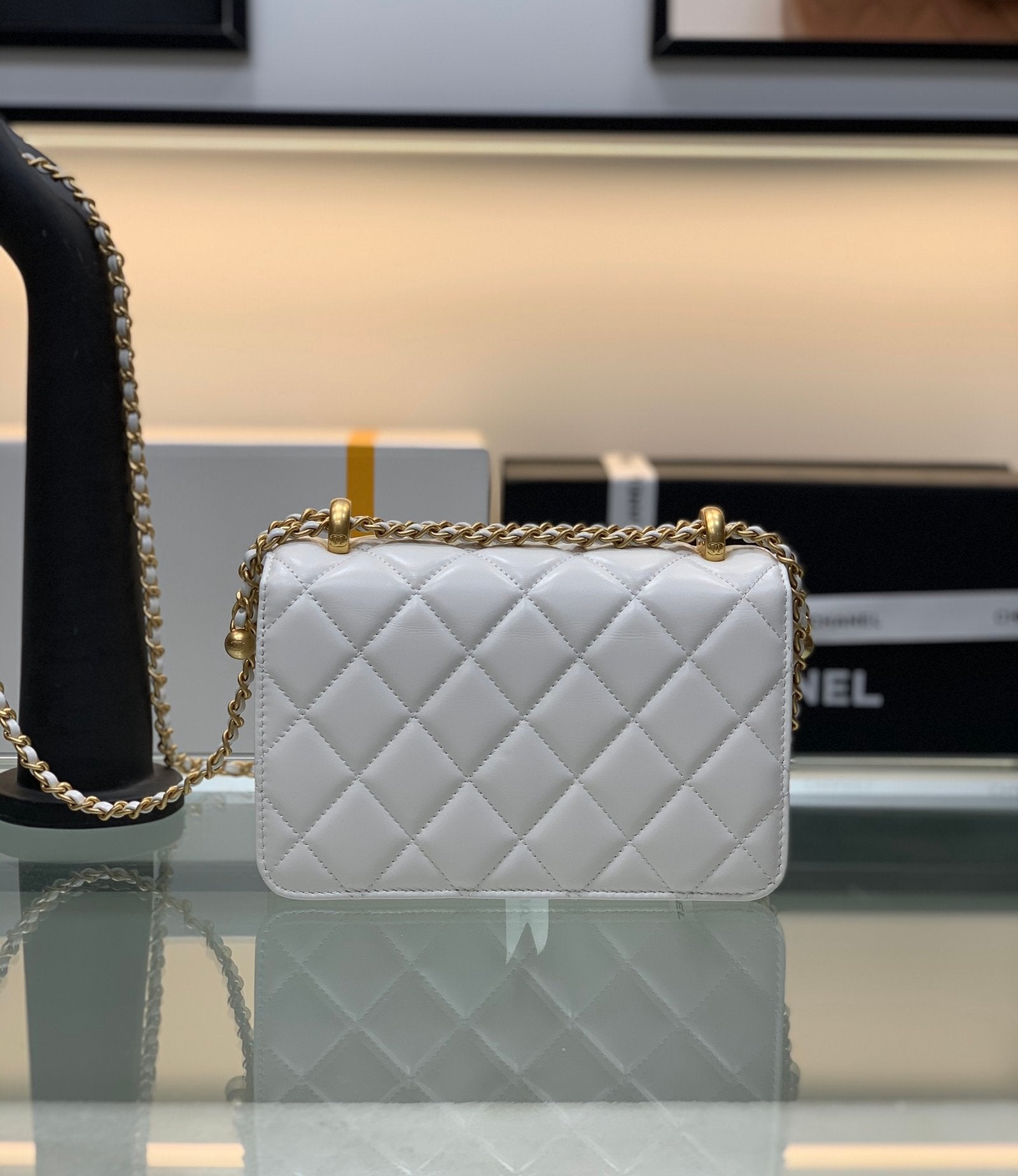 CHANEL 24C