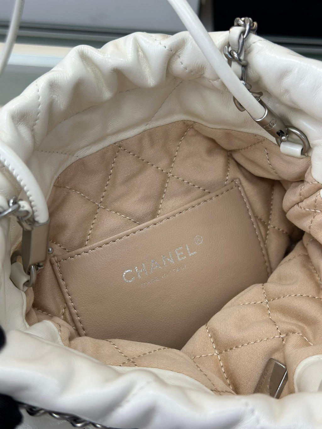Chanel mini 22bag
