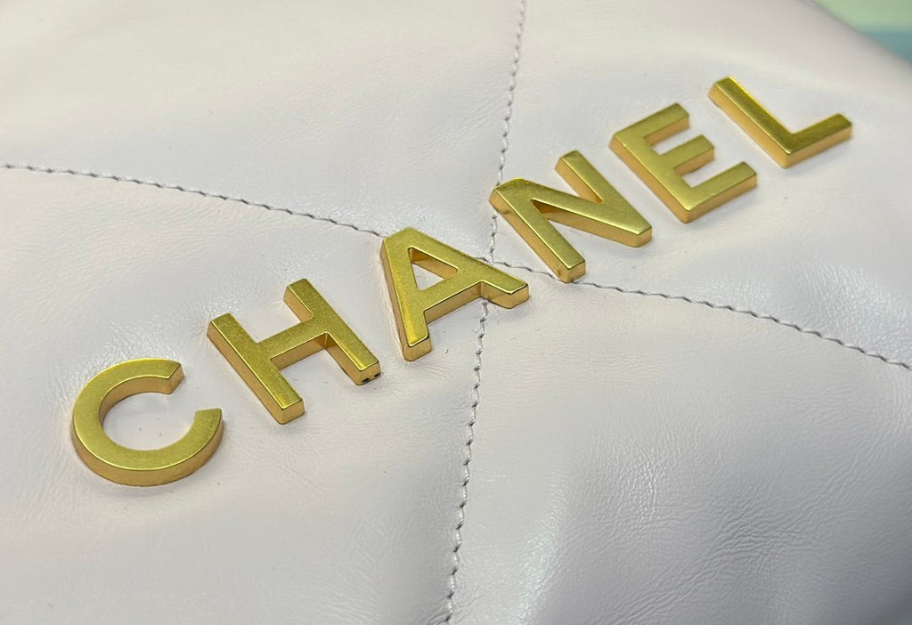 Chanel mini 22bag
