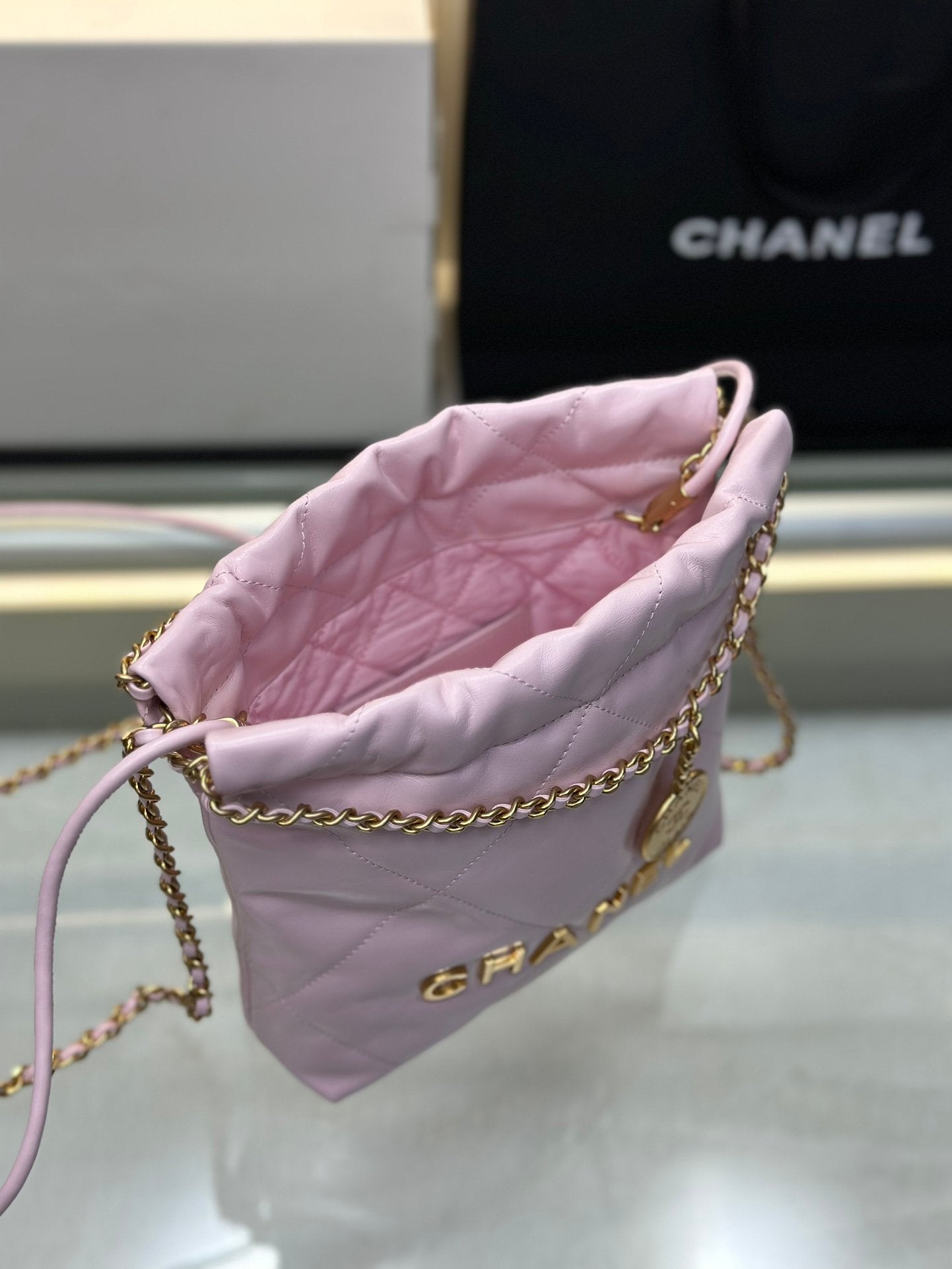 Chanel mini 22bag