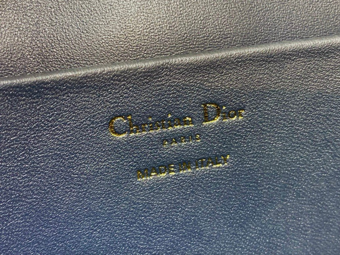 Dior Montaigne