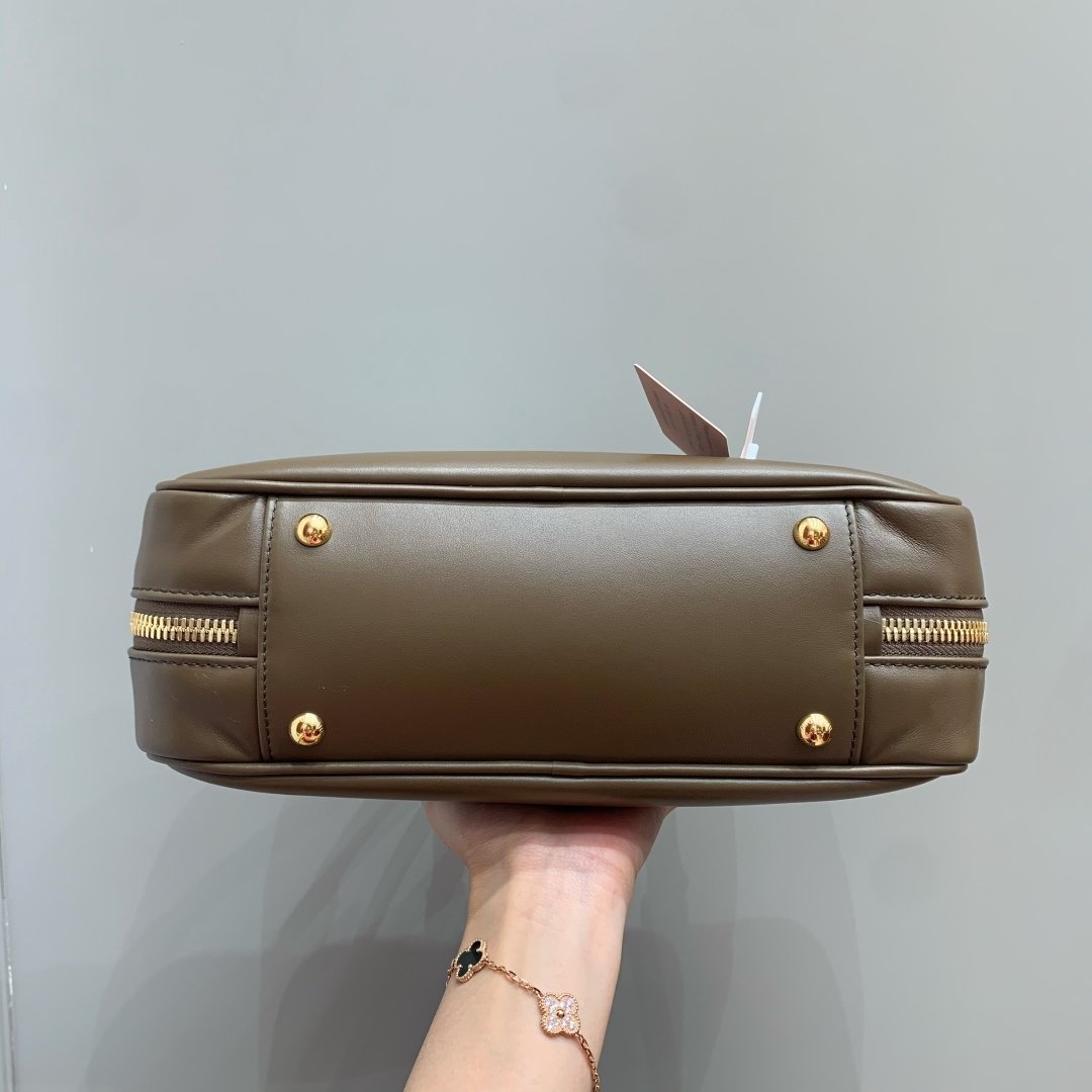 MiuMiu Arcadie