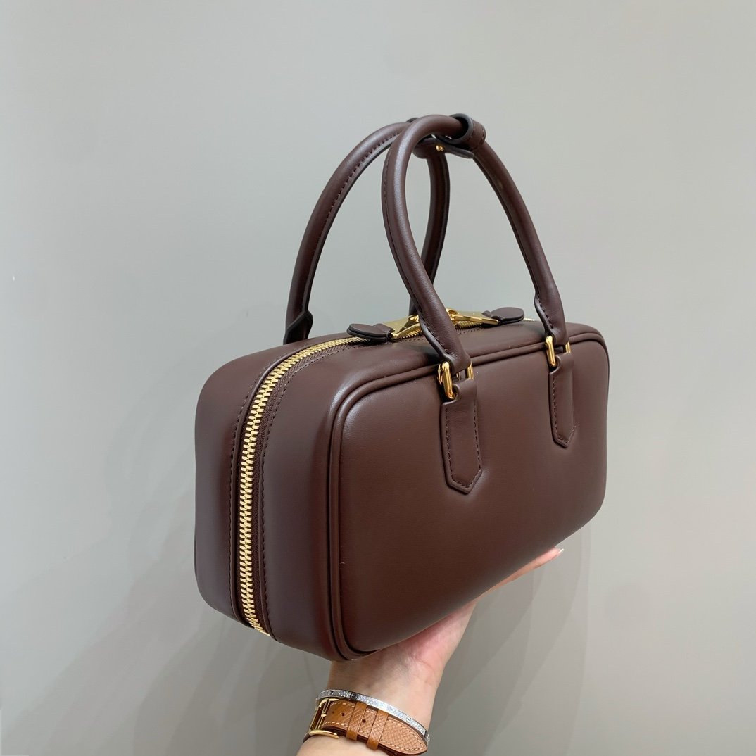 MiuMiu Arcadie
