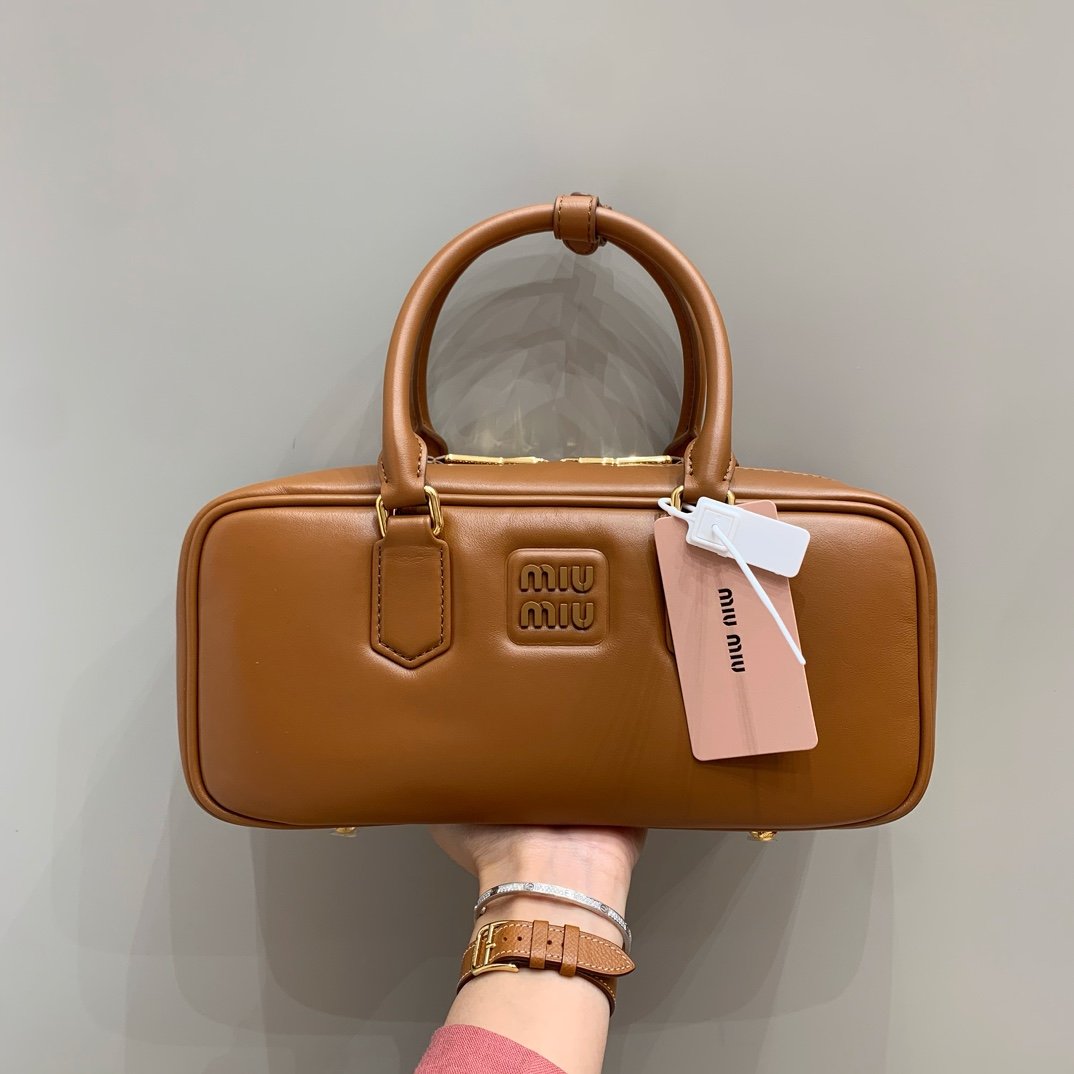 MiuMiu Arcadie