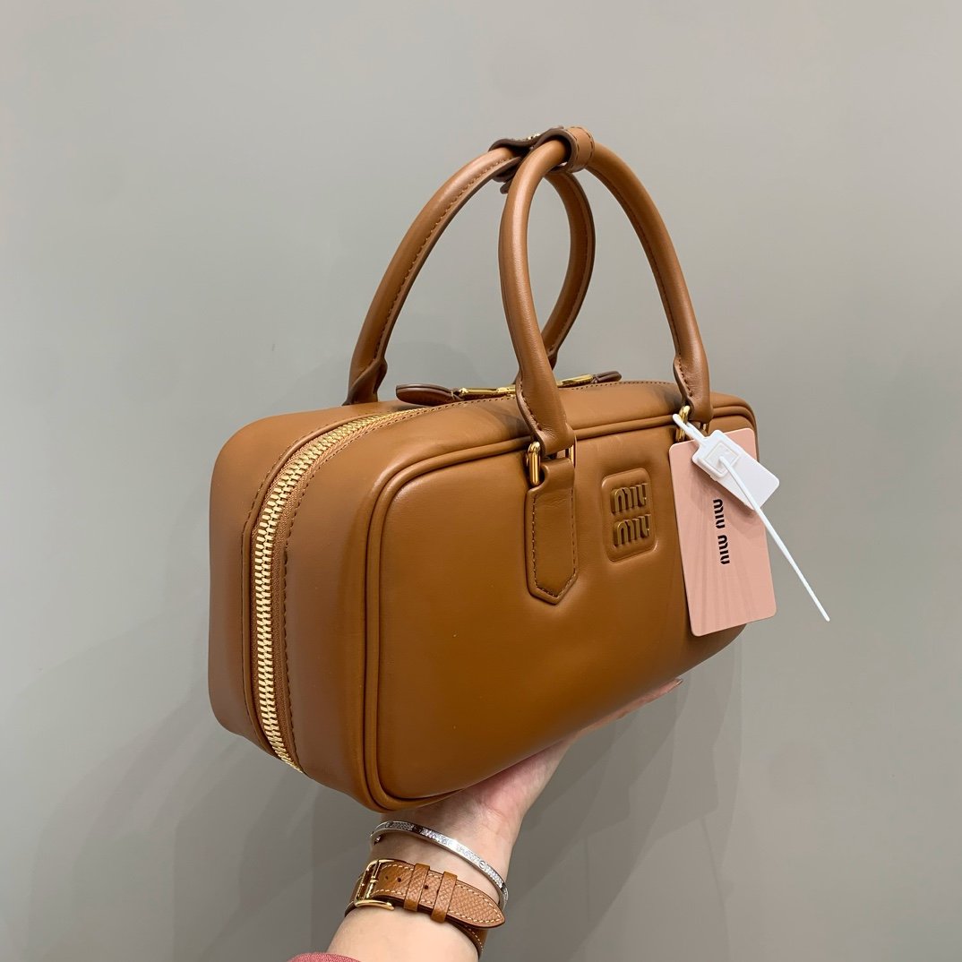MiuMiu Arcadie