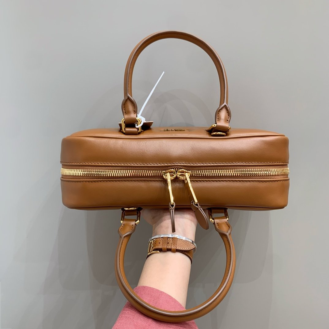 MiuMiu Arcadie
