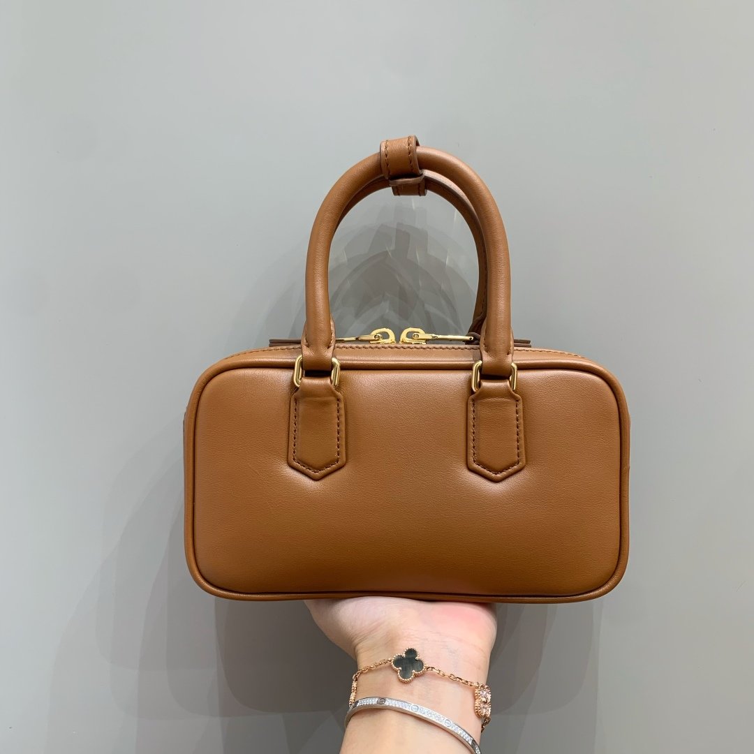 MiuMiu Arcadie mini