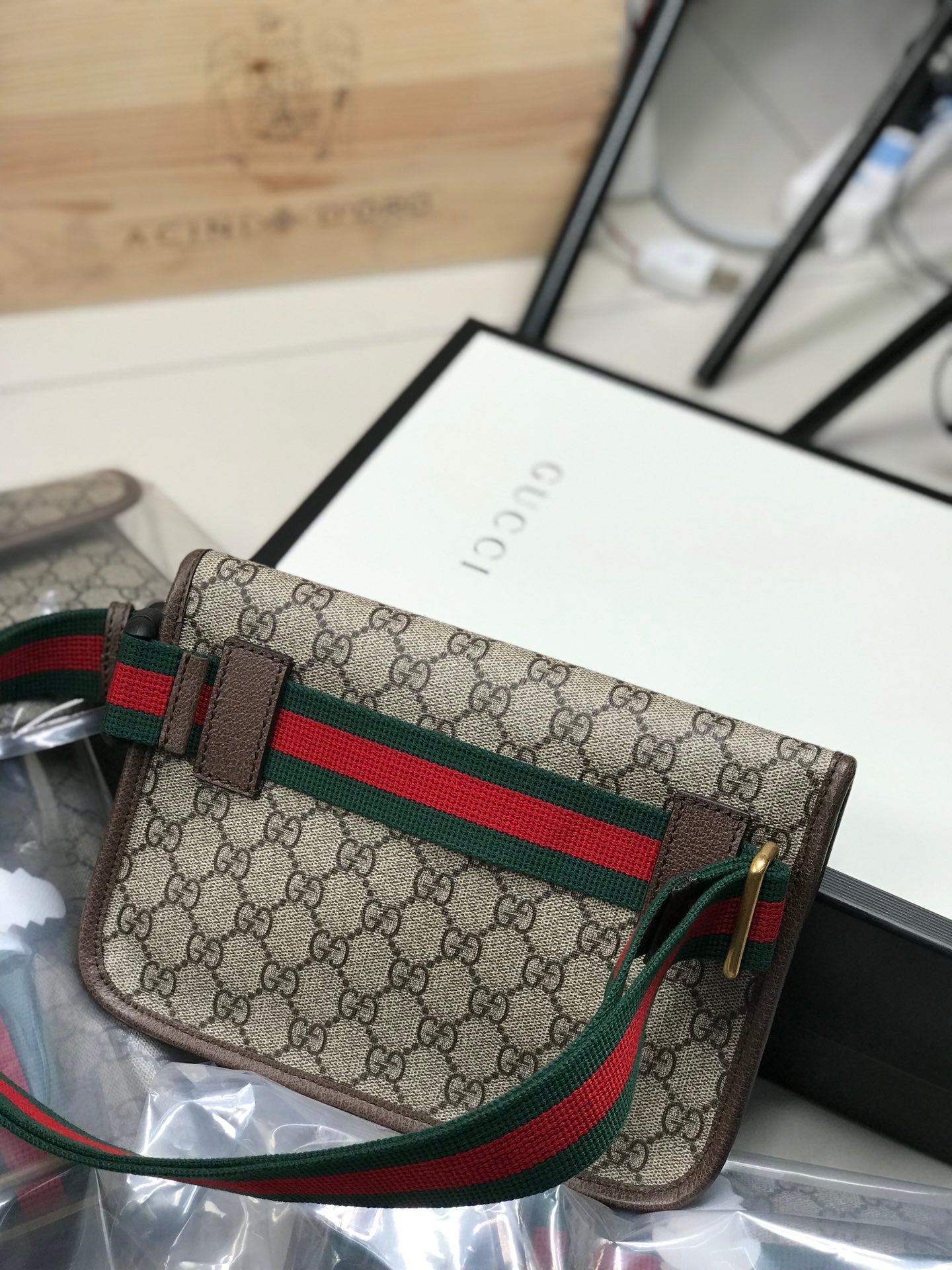 GUCCI