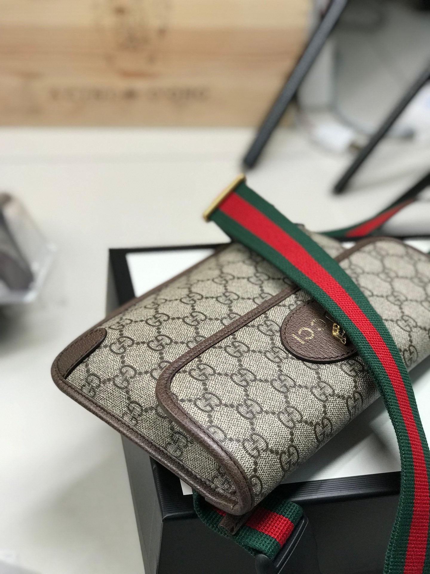 GUCCI