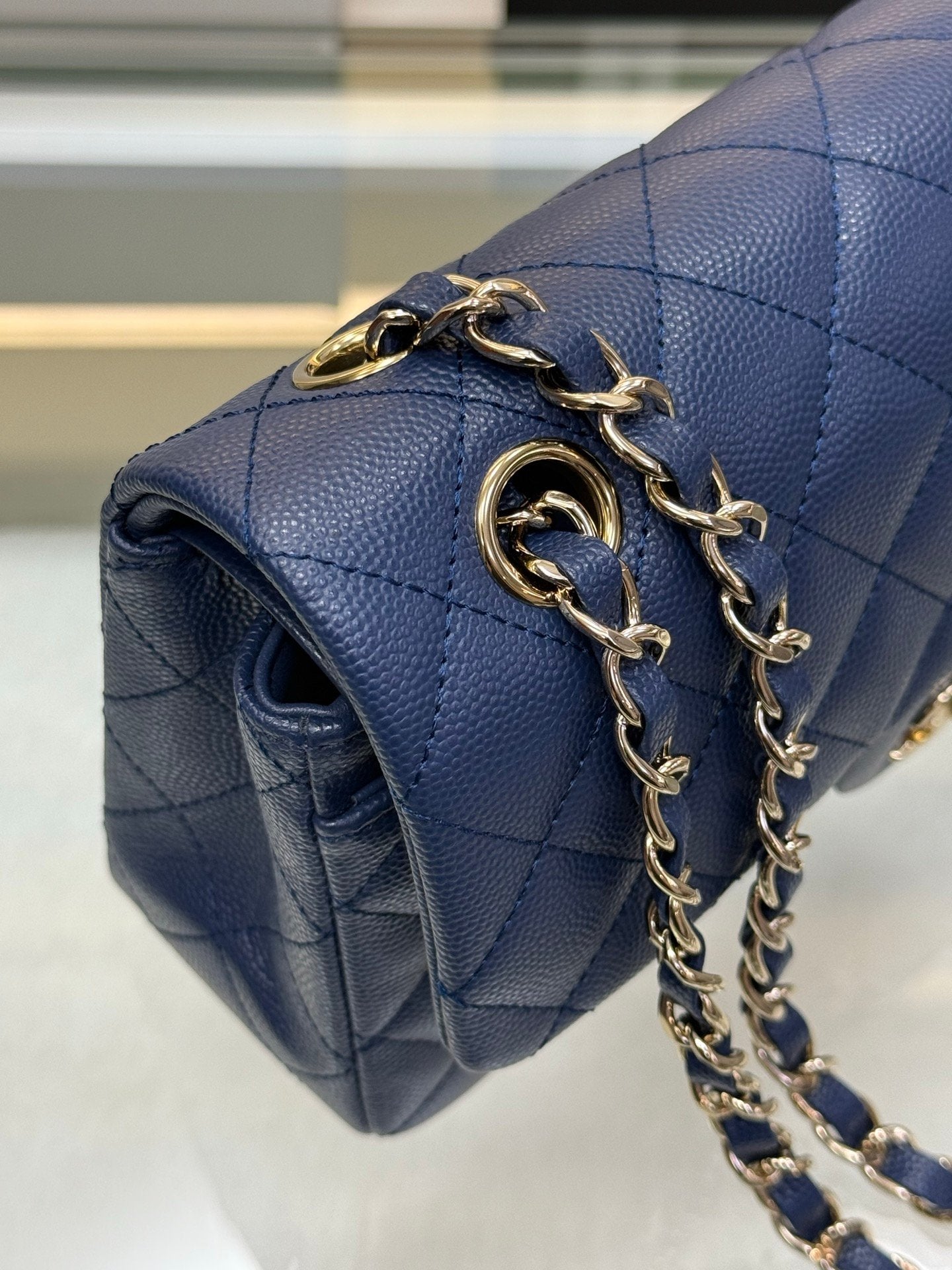 CHANEL Classic Flap (23cm)