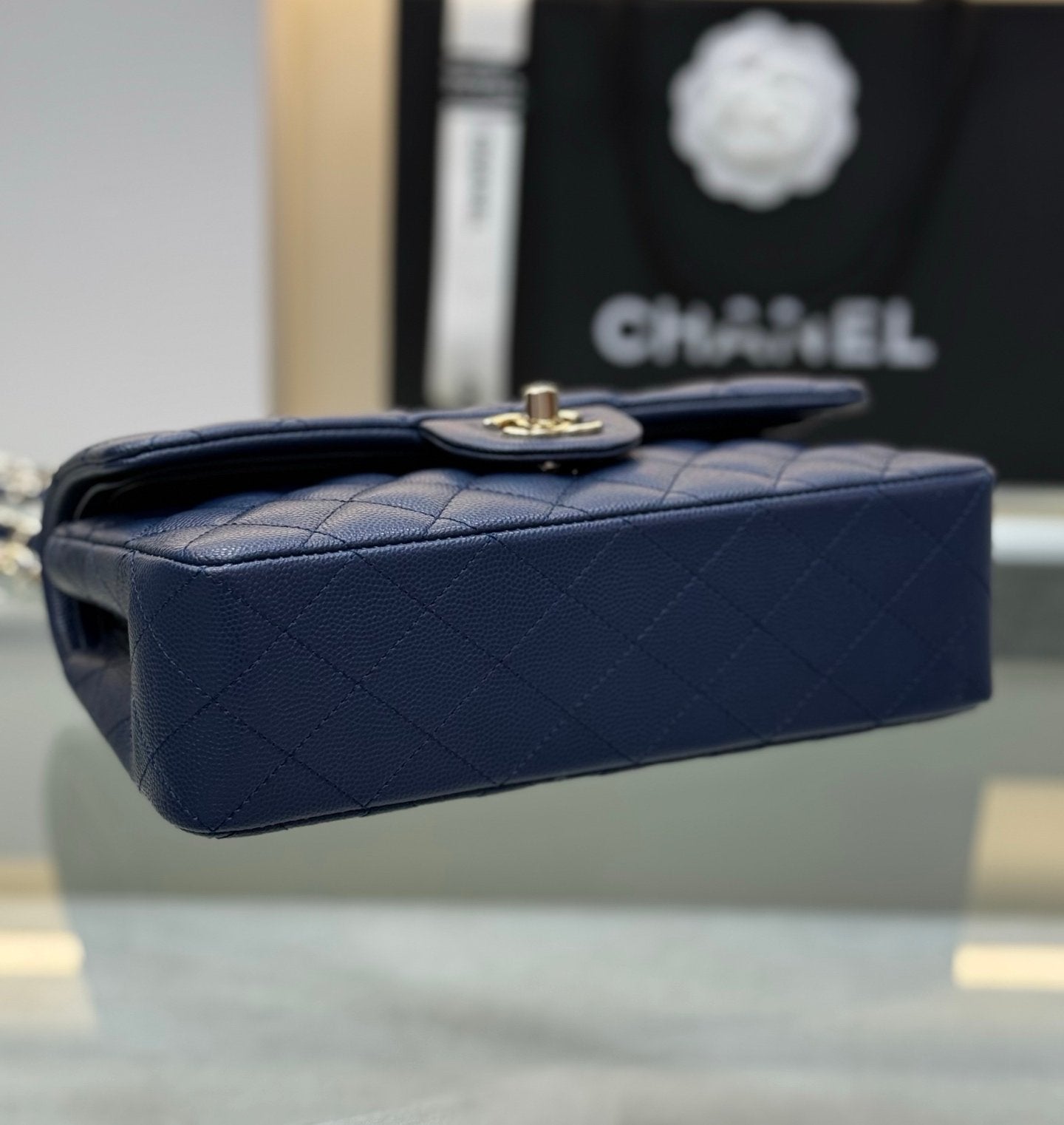 CHANEL Classic Flap (23cm)