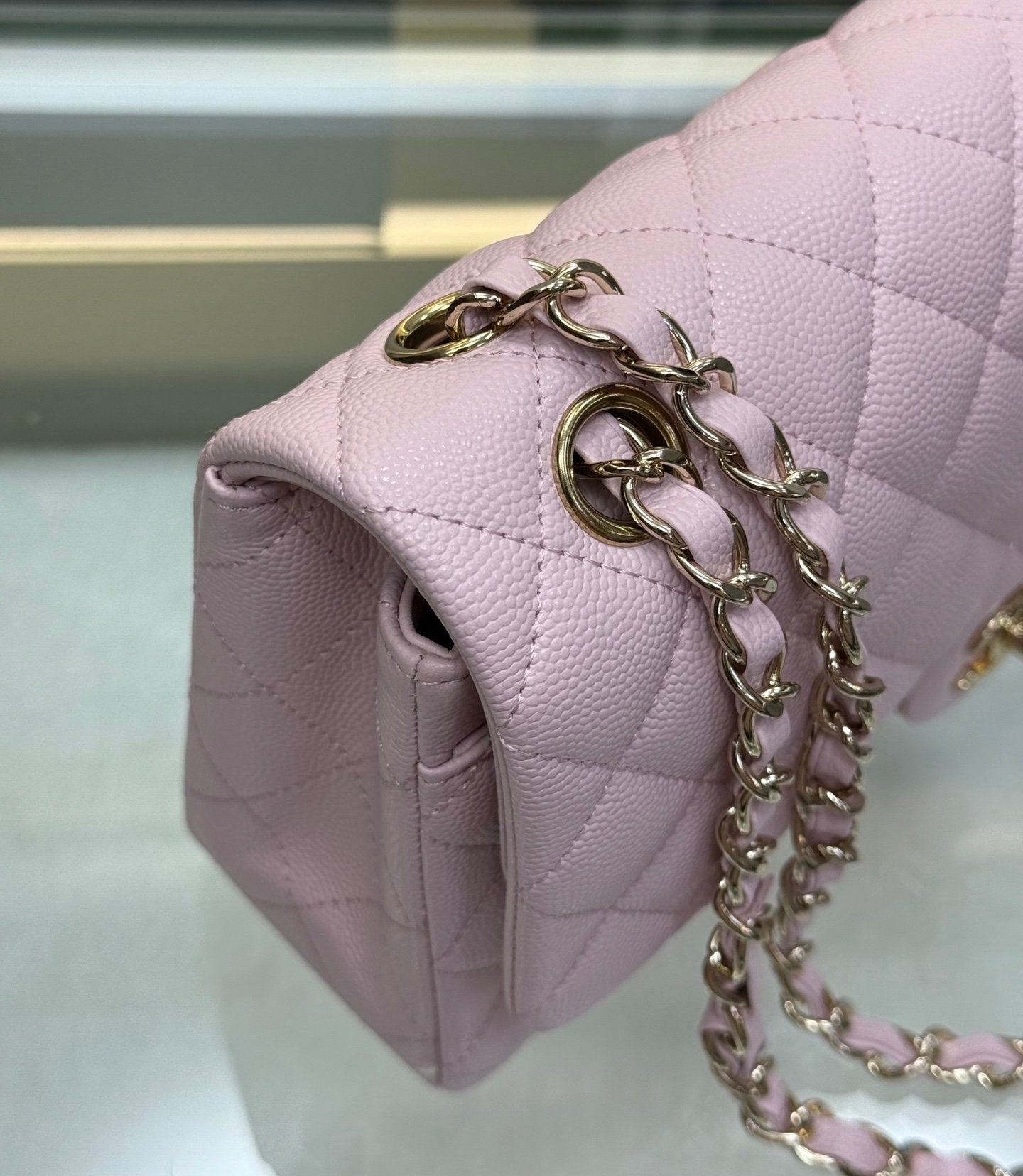 CHANEL Classic Flap (25cm)