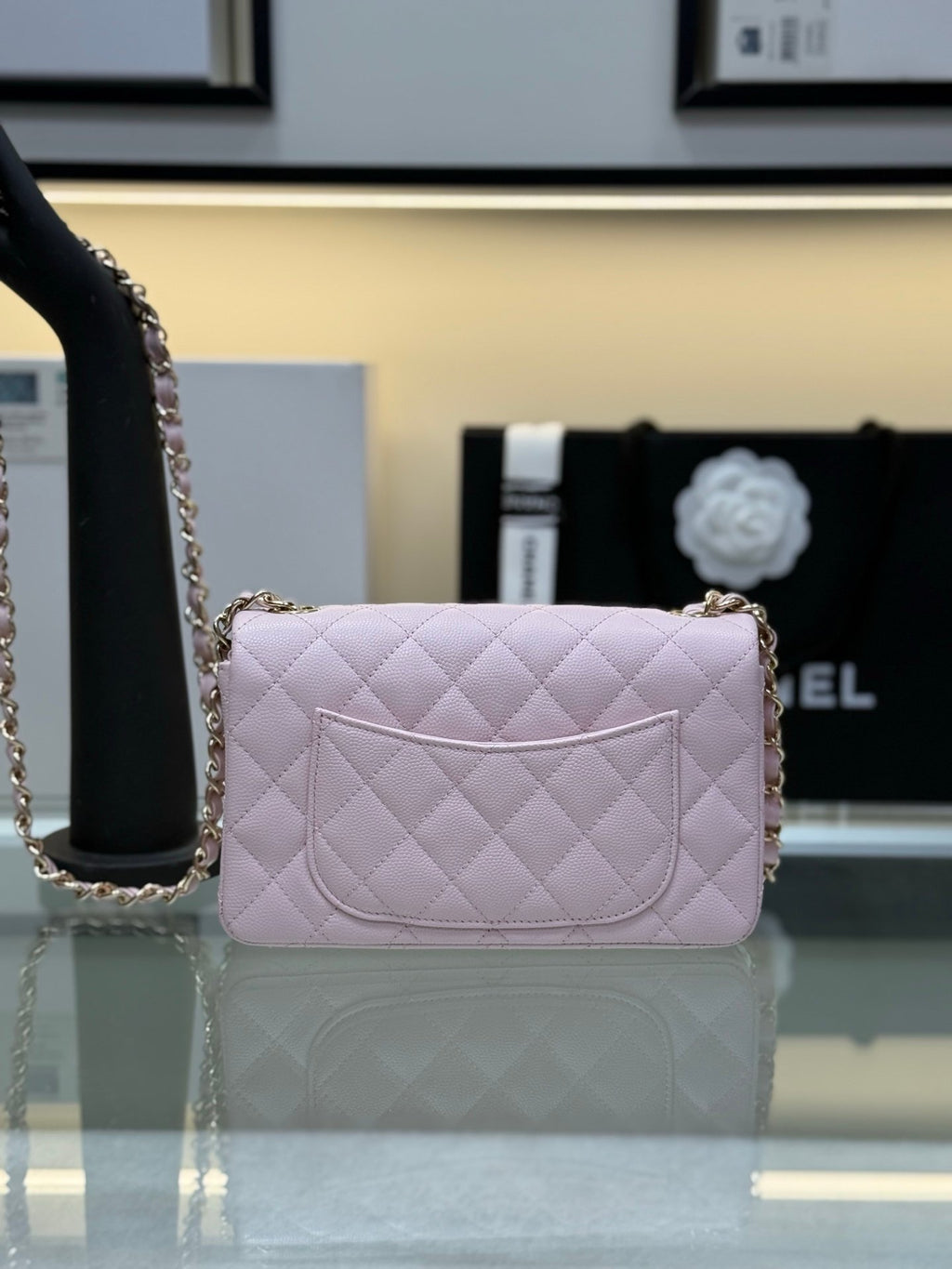 CHANEL Classic Flap (20cm)