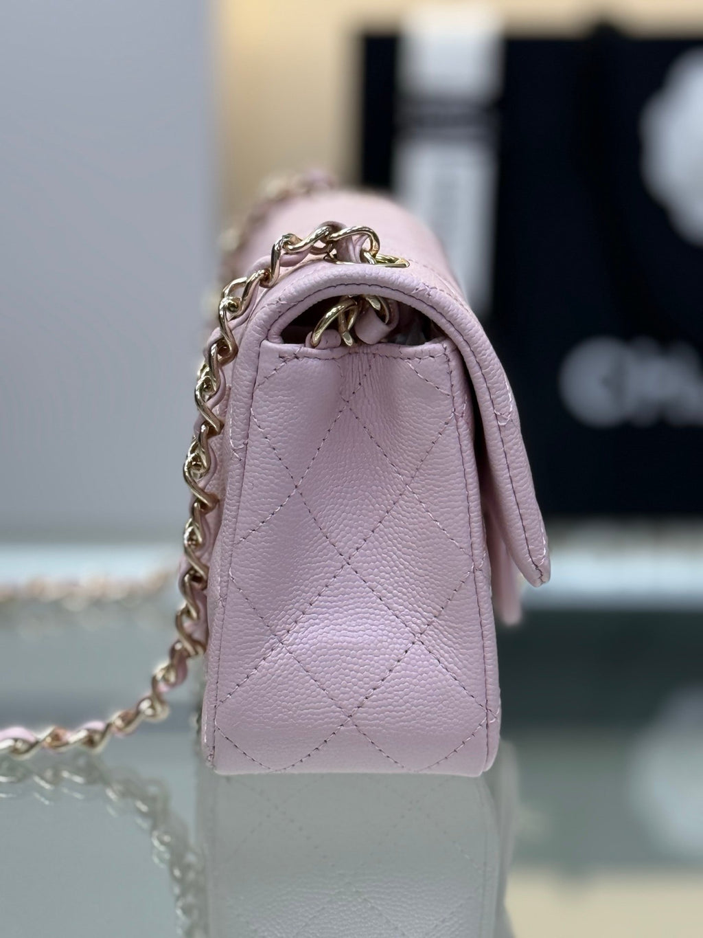 CHANEL Classic Flap (20cm)