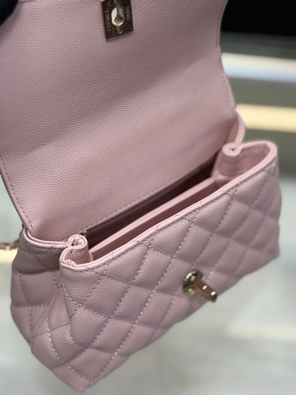 CHANEL CoCo Handle（23cm）