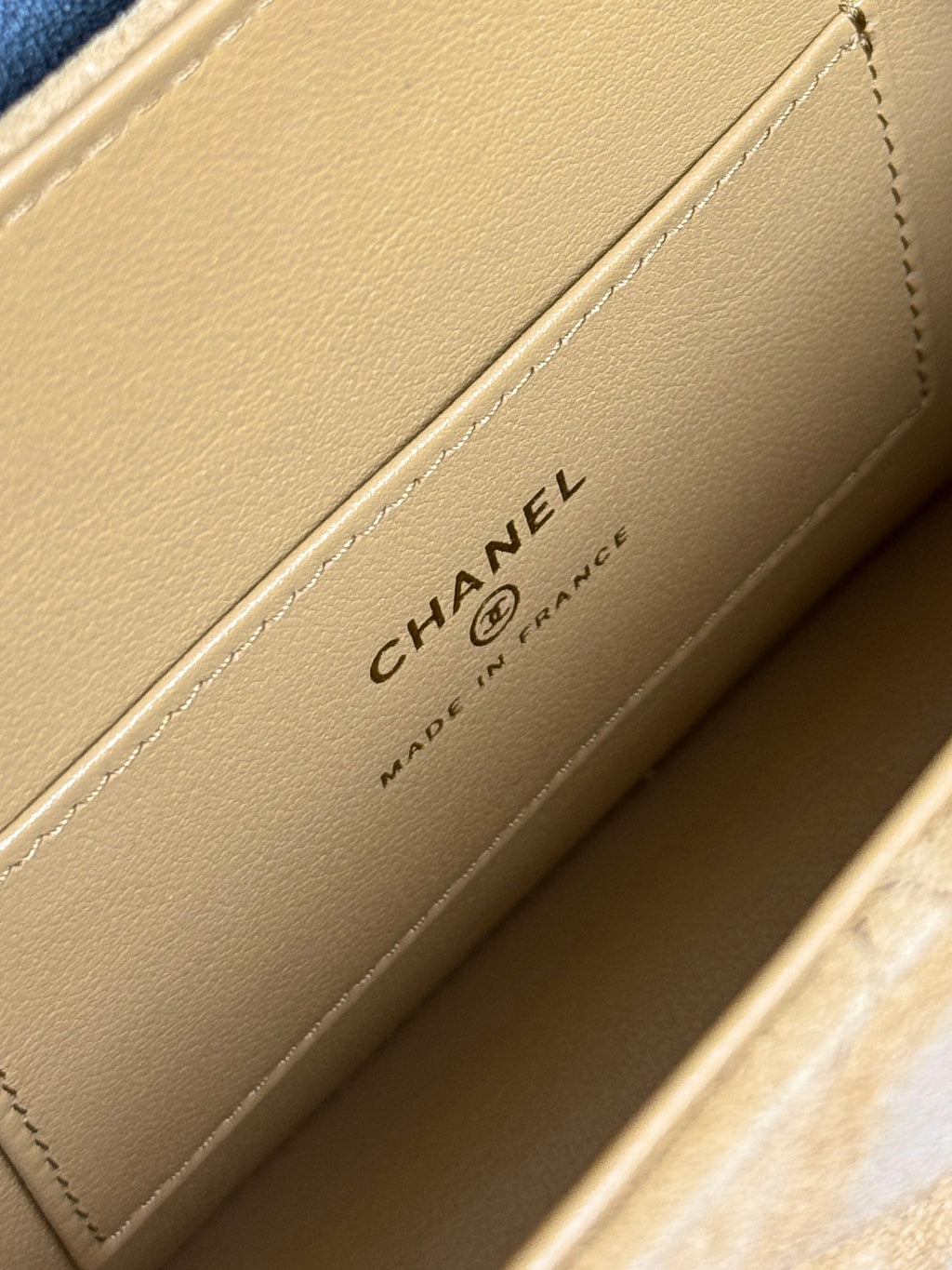 Chanel 25A