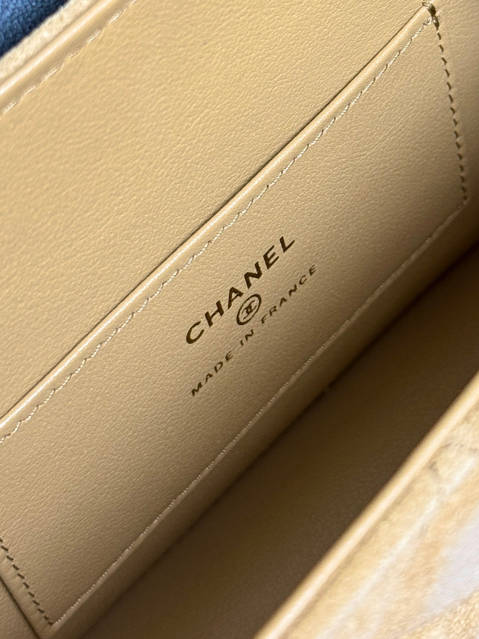 Chanel 25A