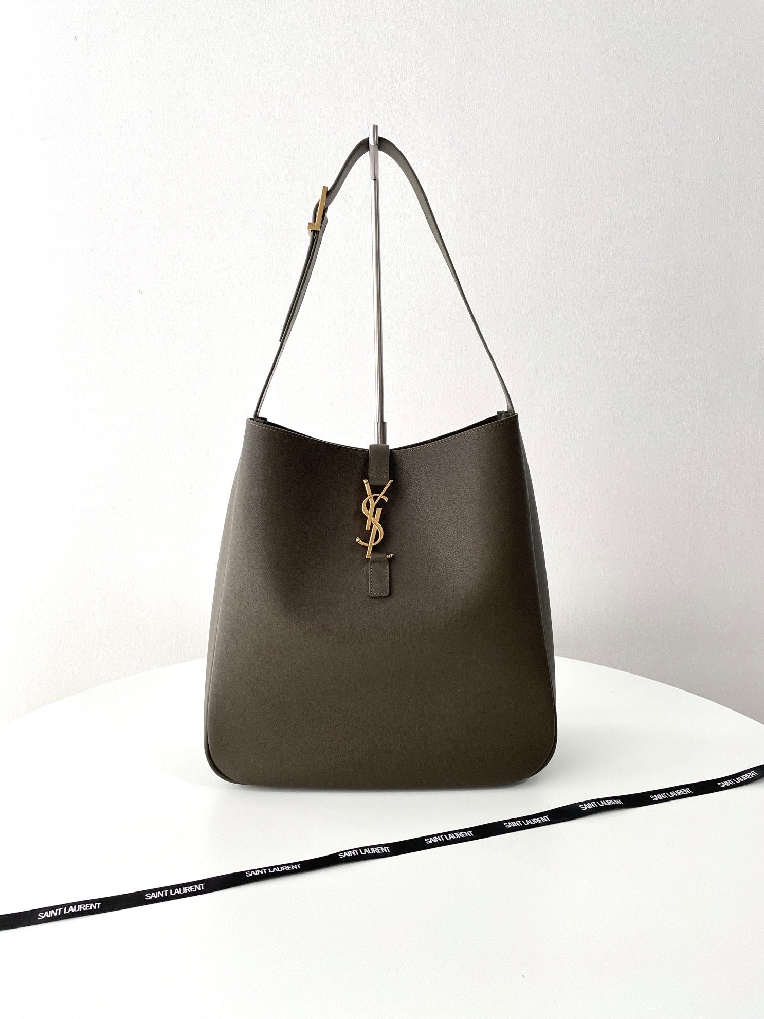 YSL Soft Hobo（large）