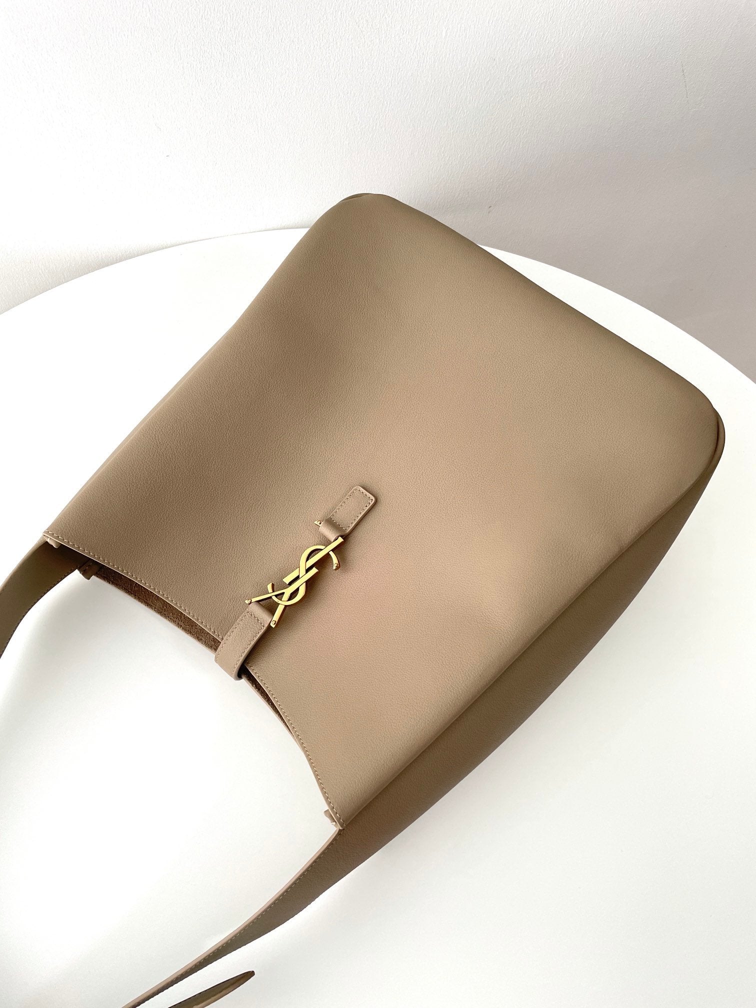 YSL Soft Hobo（large）
