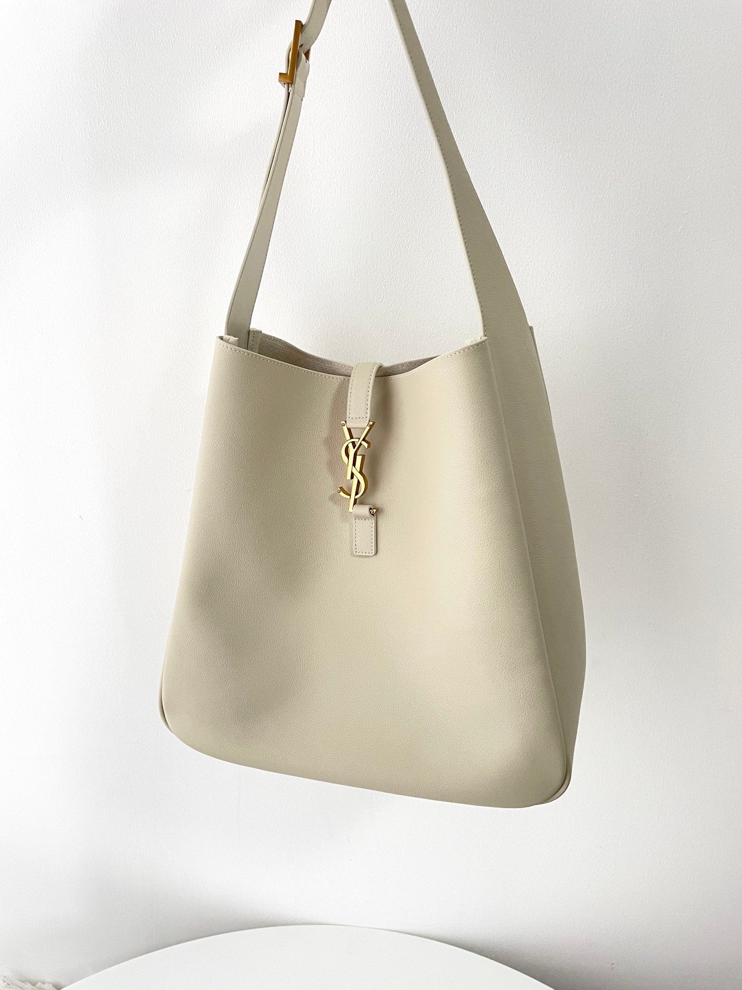 YSL Soft Hobo（large）
