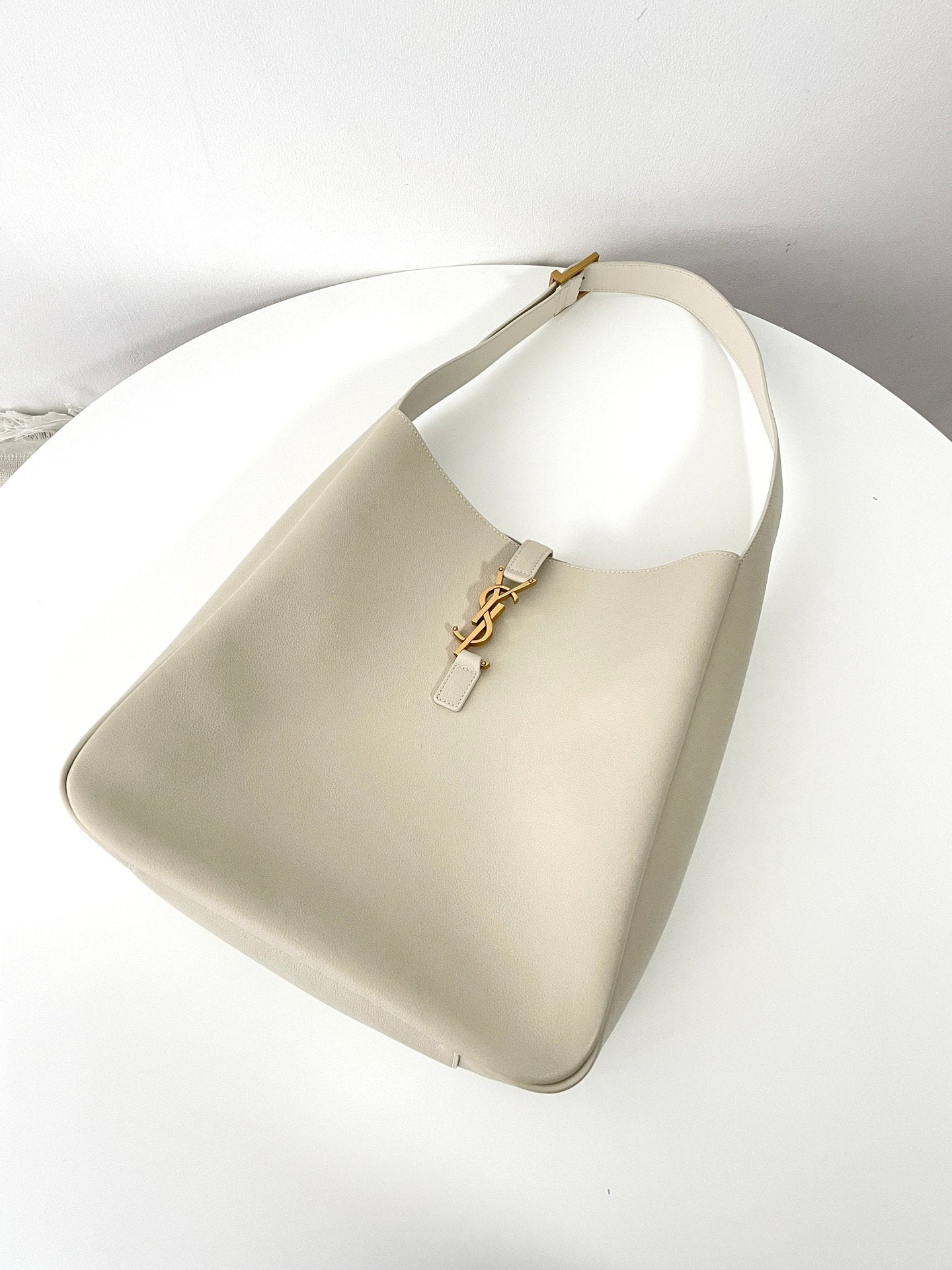 YSL Soft Hobo（large）