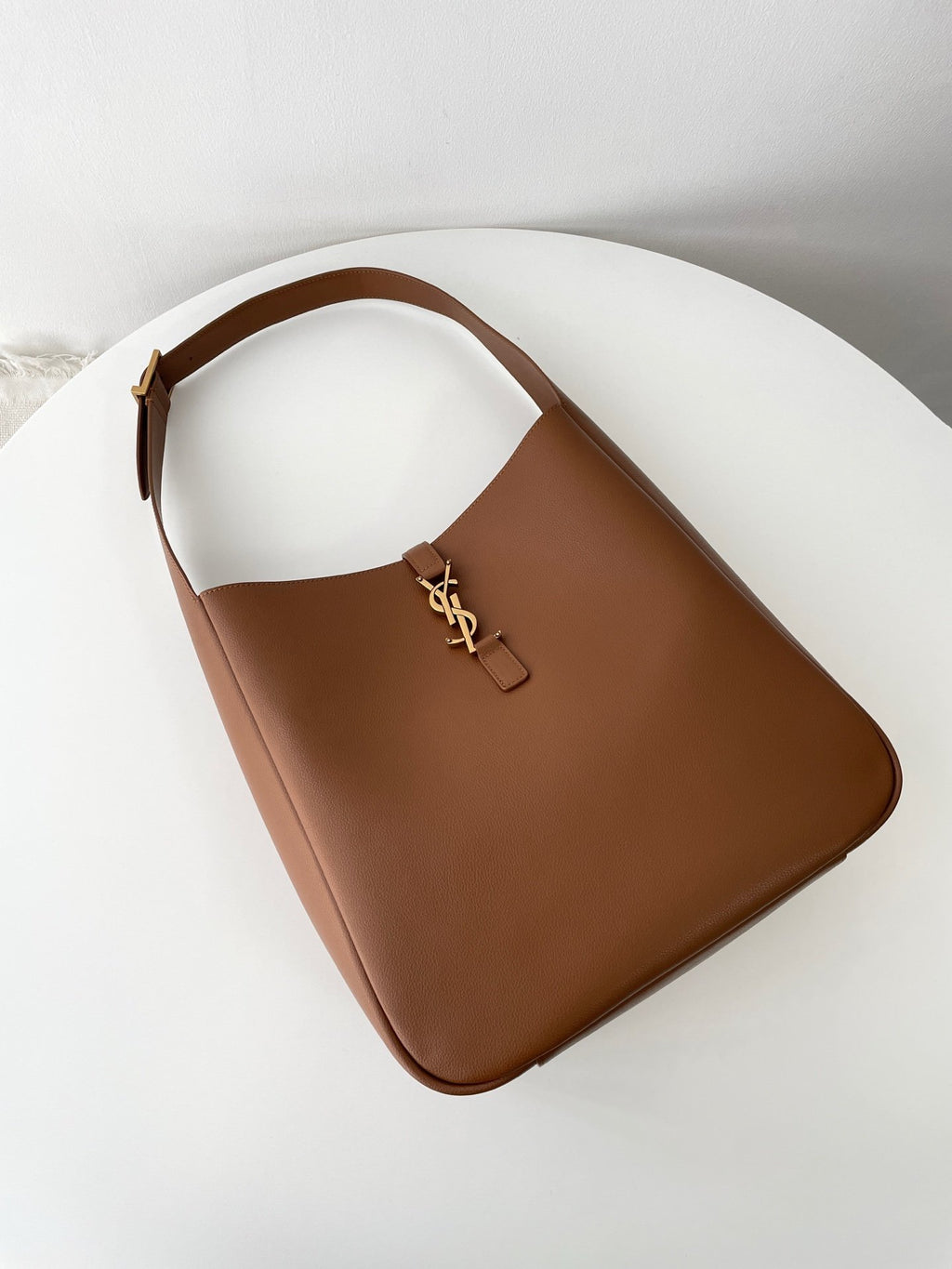 YSL Soft Hobo（large）