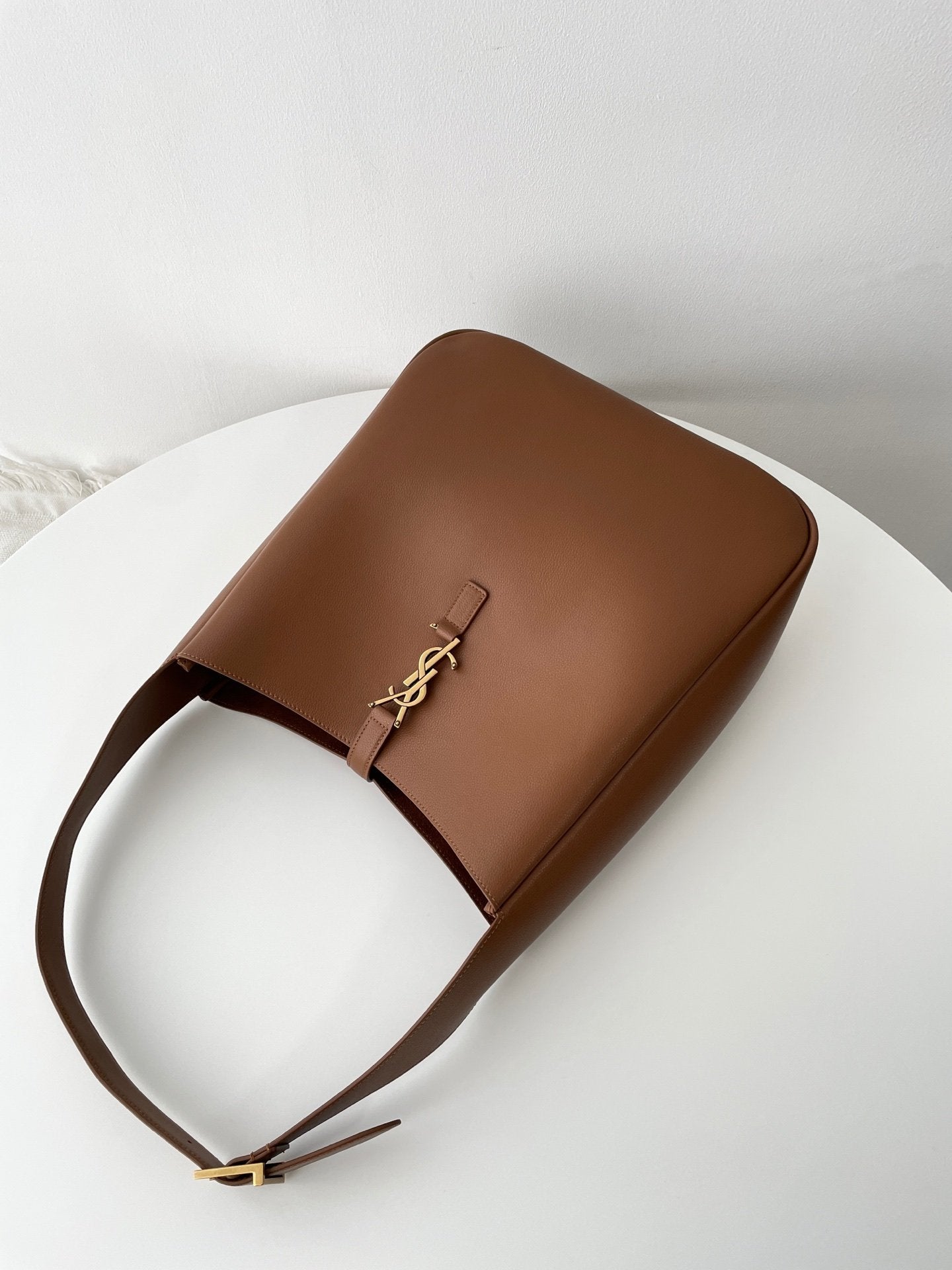 YSL Soft Hobo（large）