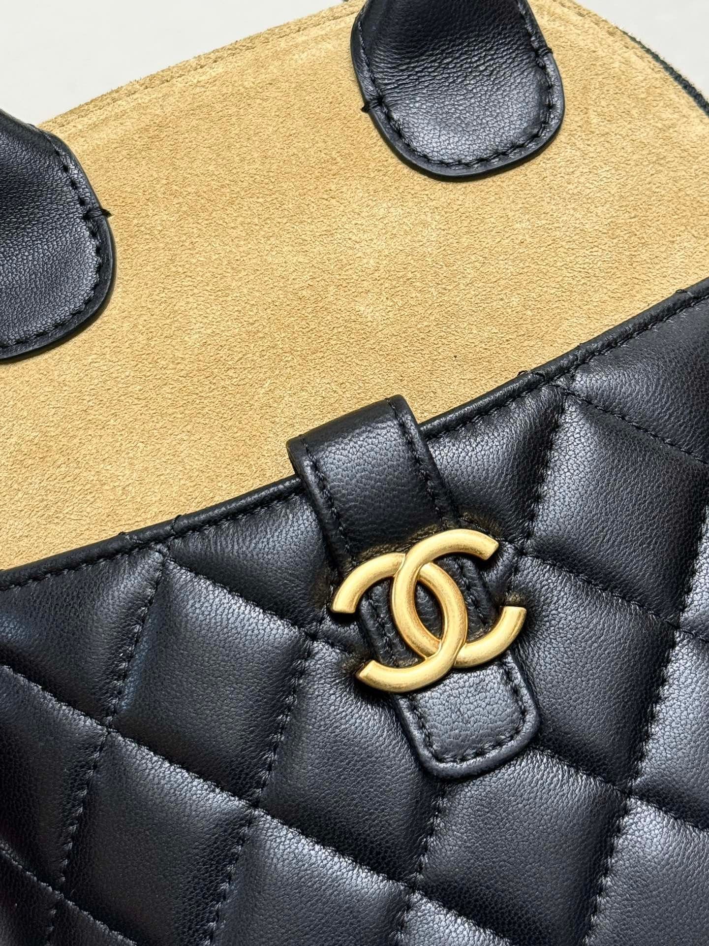 Chanel 25A