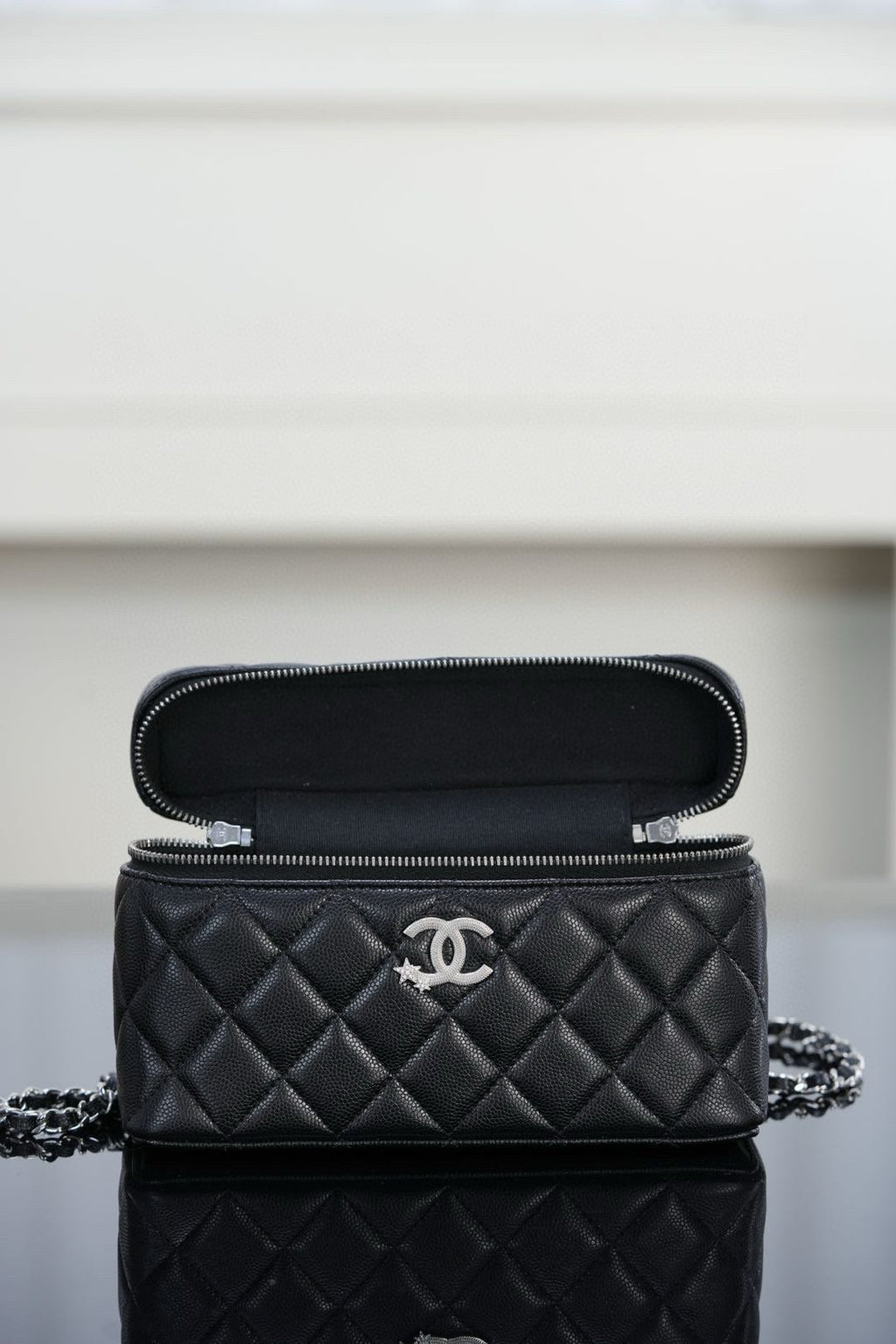 Chanel 25B LP